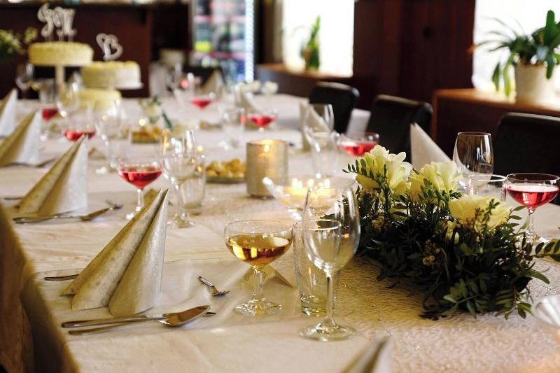 Hotel Grand - Restoran