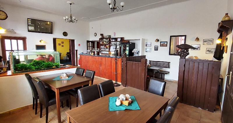 Hotel Grand - Restoran