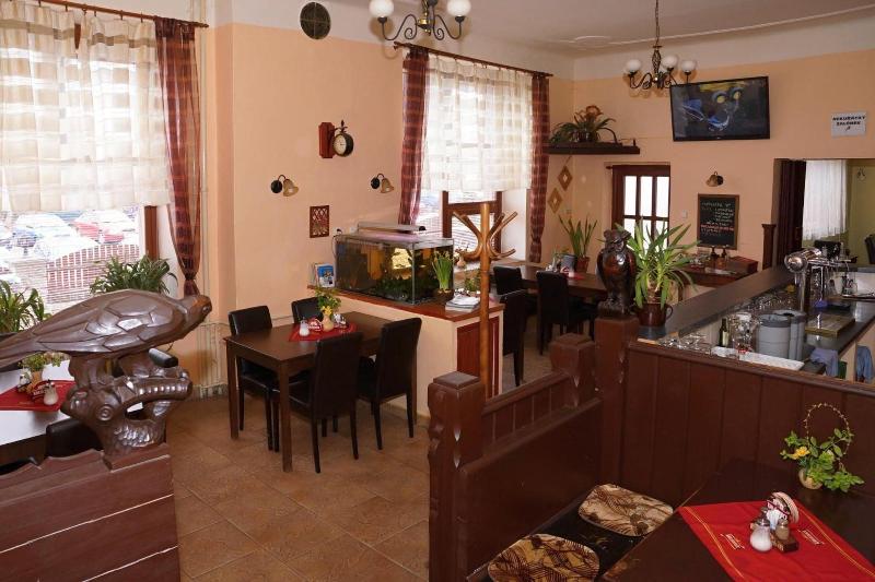Hotel Grand - Restoran