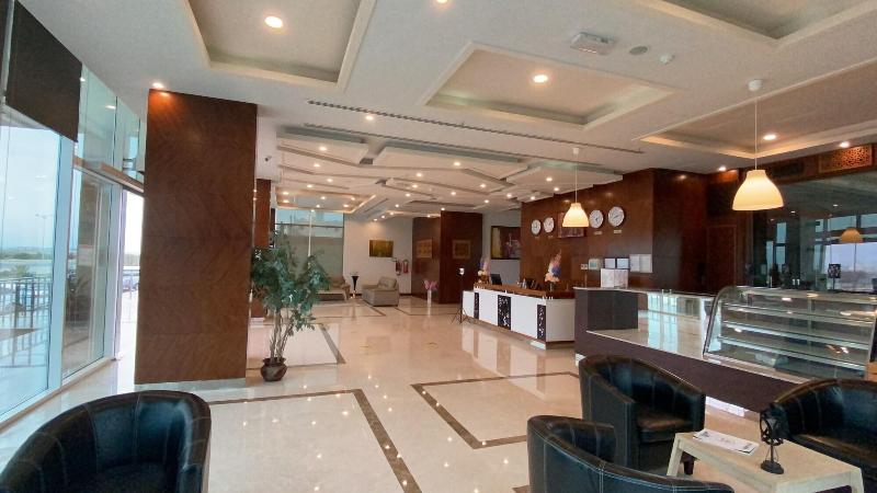 Surgrand Hotel - Lobi