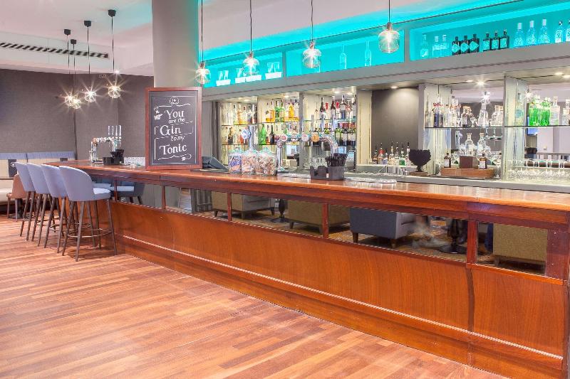Doubletree by Hilton Swindon - Bar