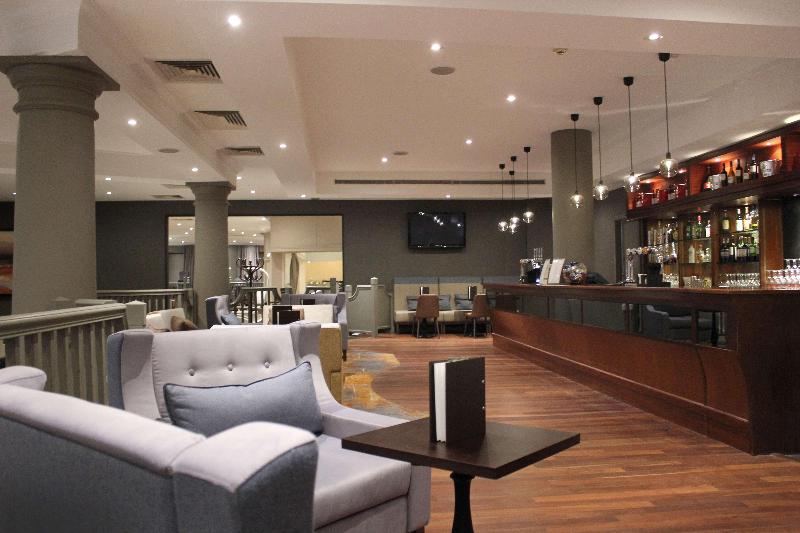 Doubletree by Hilton Swindon - Bar