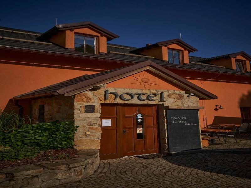 Hotel Horní Dvůr - Genel