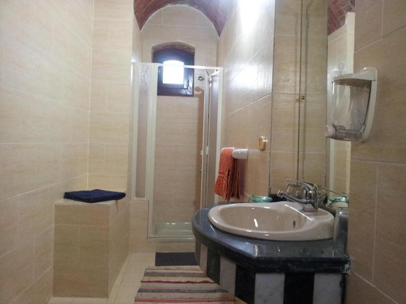 Al Baeirat Hotel - Oda
