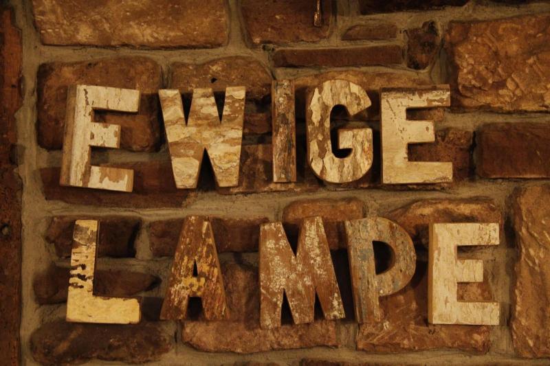 Zur Ewigen Lampe At Hemingway Trail - Lobi