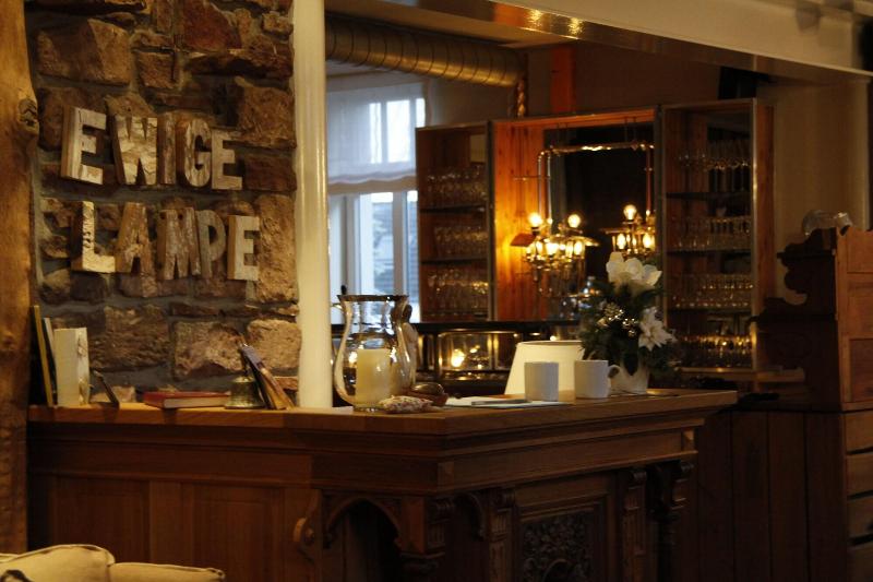 Zur Ewigen Lampe At Hemingway Trail - Lobi
