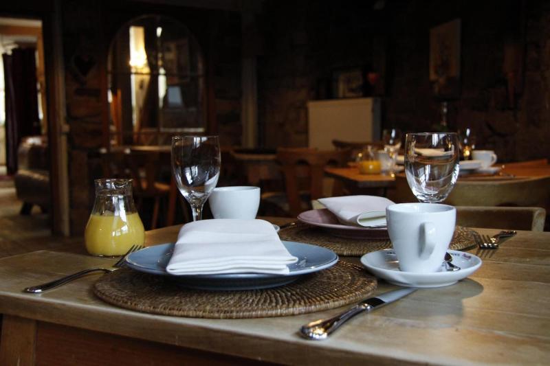 Zur Ewigen Lampe At Hemingway Trail - Restoran