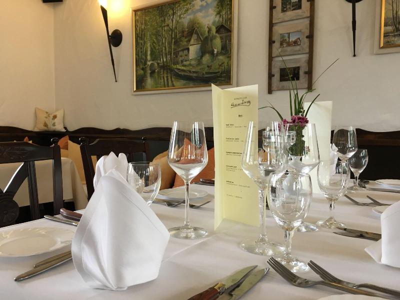 Pension Zum Schlangenkoenig - Restoran
