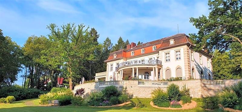 Hotel Villa Altenburg - Genel