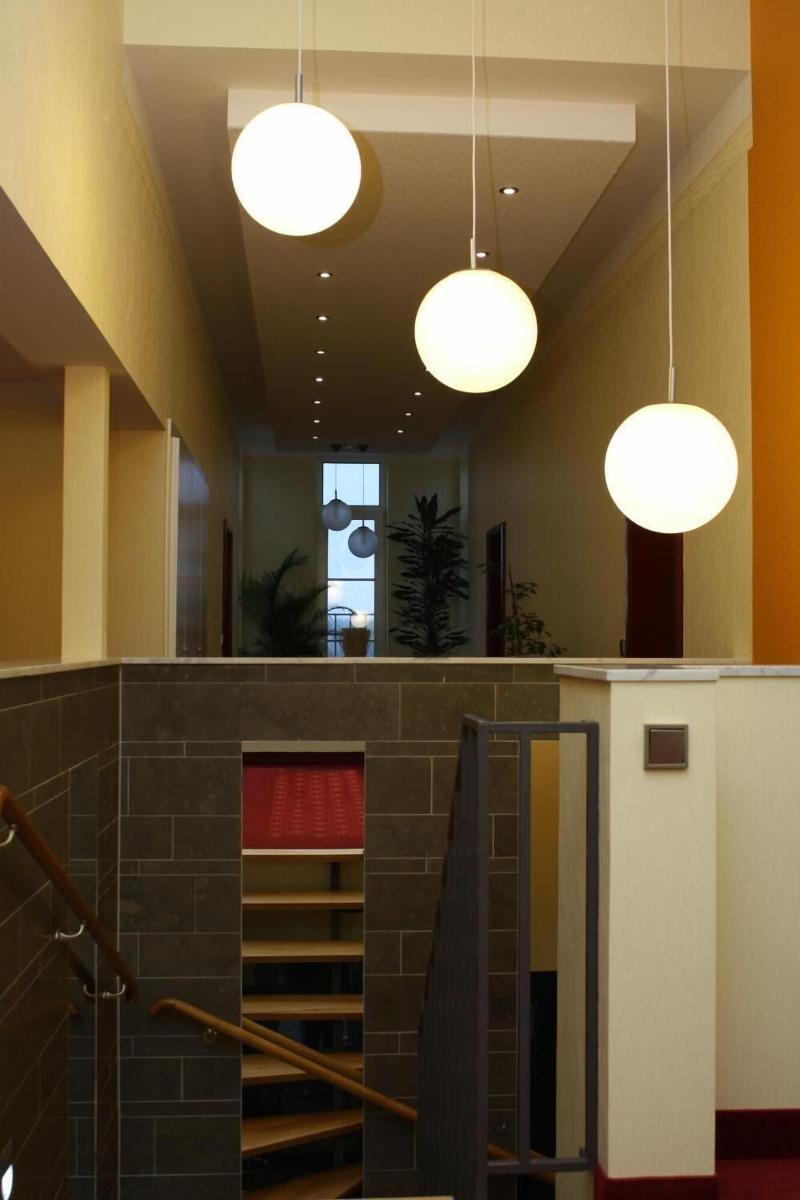 Hotel Eleganz - Lobi