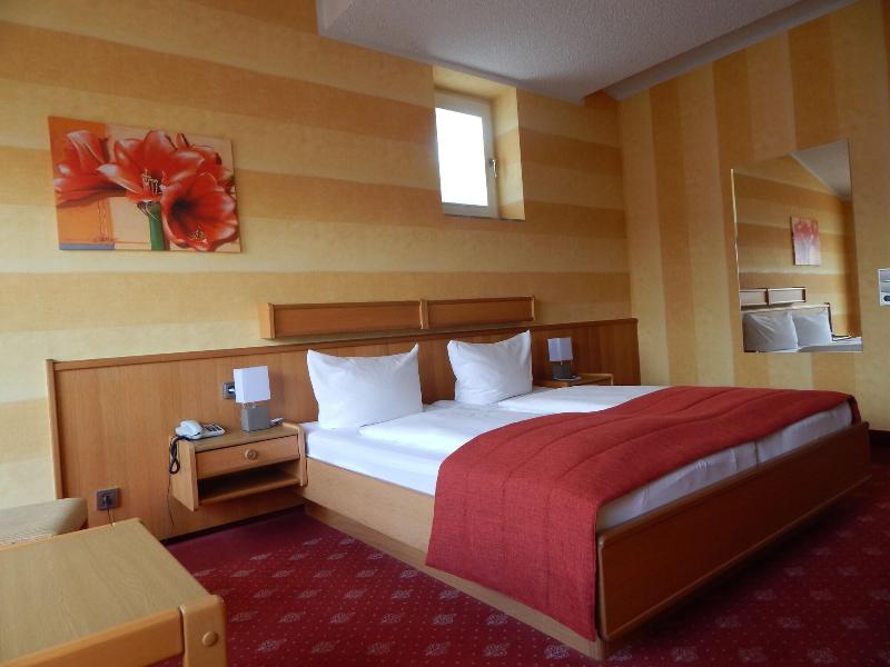 Hotel Eleganz - Oda