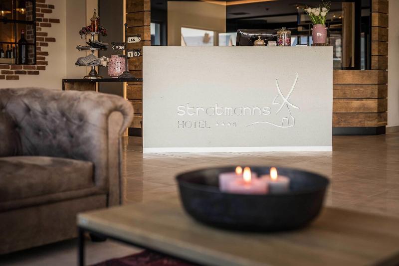 Stratmanns Hotel - Lobi