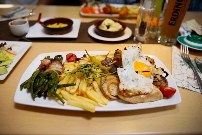 Hotel Herbers & RestaurantLeon - Restoran