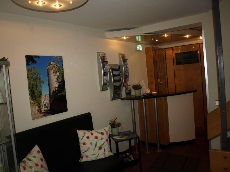 Hotel Alt Warburg - Lobi