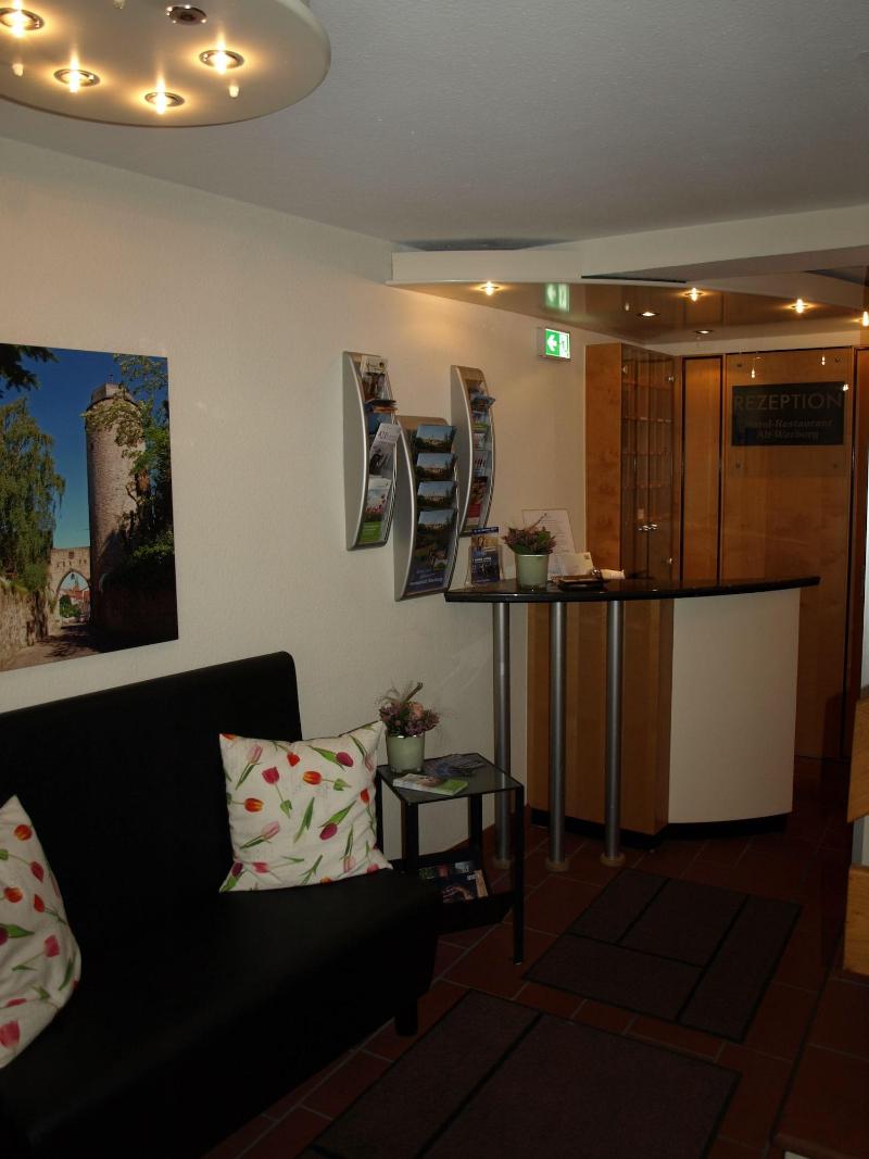 Hotel Alt Warburg - Lobi