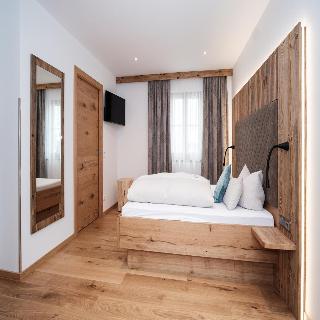Der Obere Wirt Zum Queri fotoÄŸrafÄ±