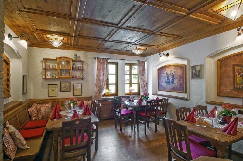 Der Obere Wirt Zum Queri - Restoran
