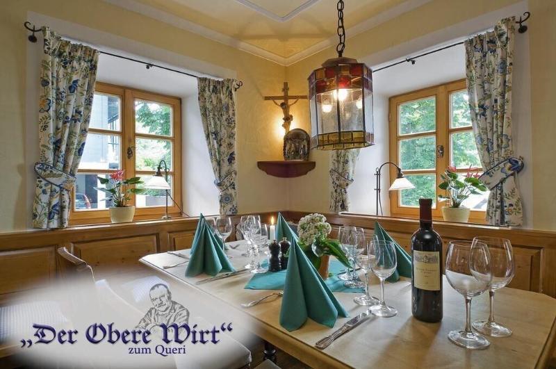 Der Obere Wirt Zum Queri - Restoran
