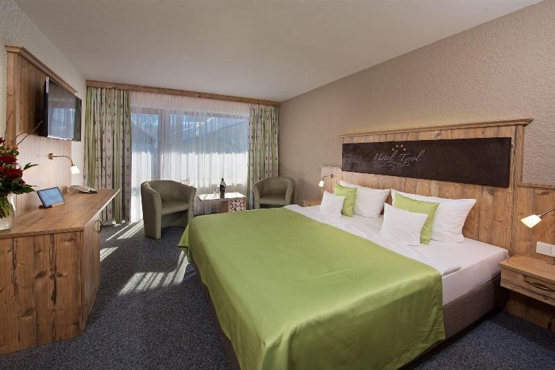 Hotel Tyrol - Oda