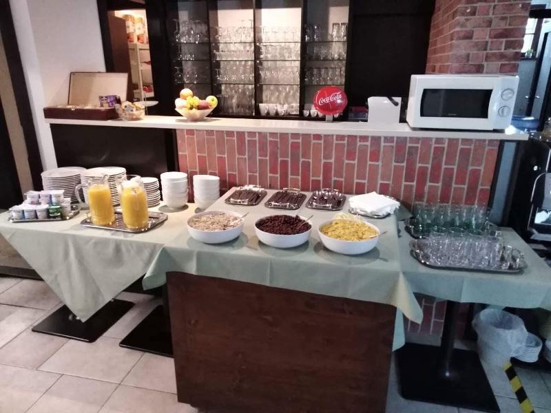 Bazilika alatt Panzió - Restoran