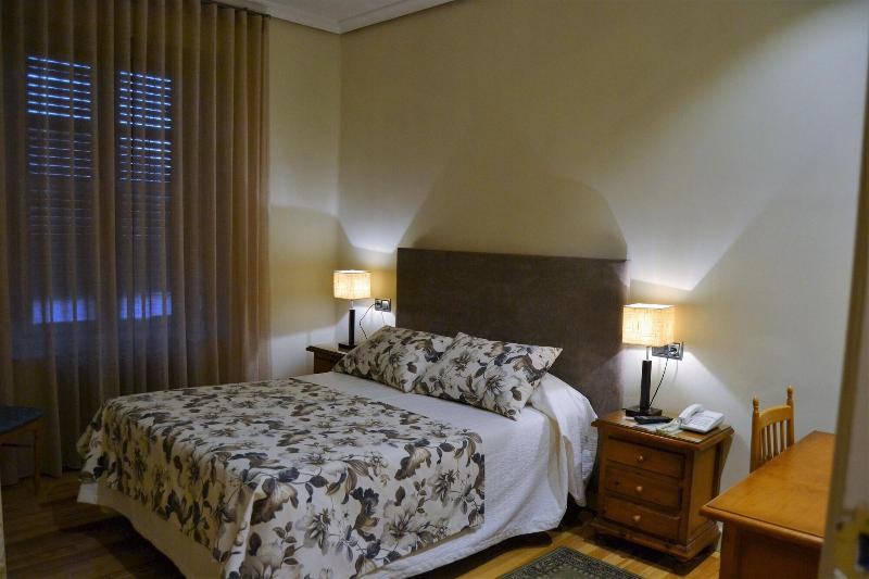 Hotel Villegas - Oda