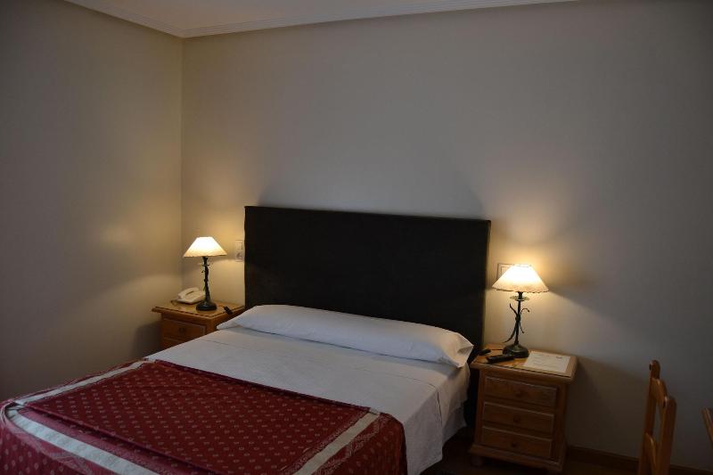 Hotel Villegas - Oda