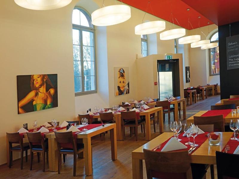 Riverside - Restoran