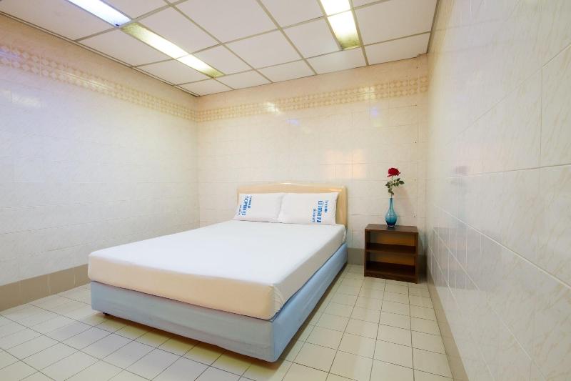 Bualuang Angthong Hotel - Oda