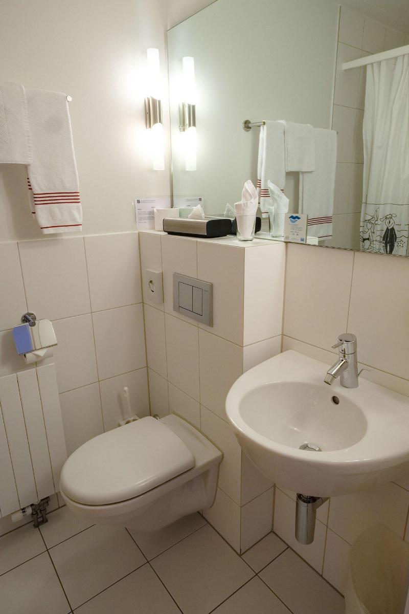 Hotel Seaside Abz Spiez - Oda