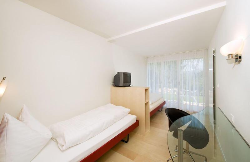 Hotel Seaside Abz Spiez - Oda