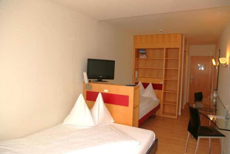 Hotel Seaside Abz Spiez - Oda
