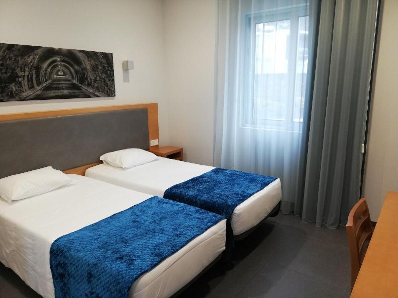 Whales Bay Hotel Apartamentos - Oda