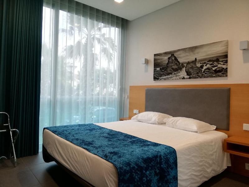 Whales Bay Hotel Apartamentos - Oda