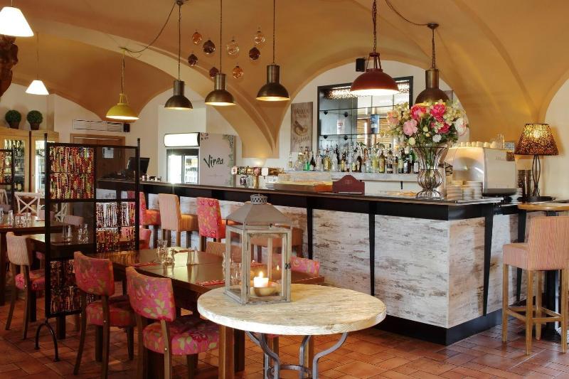 Hotel Chvalska Tvrz - Bar
