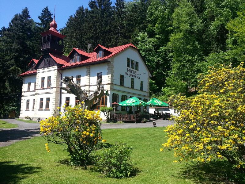 Hotel Pod Šikmou Věží - Genel