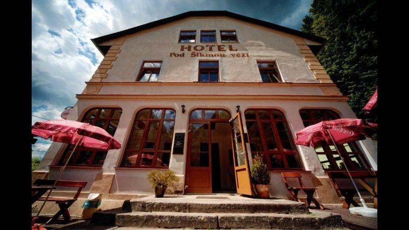 Hotel Pod Šikmou Věží - Genel
