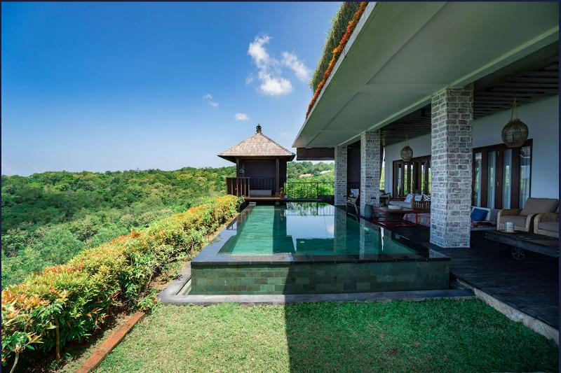 The Ocean Views Luxury Villas & Apartment by ZUZU - Genel