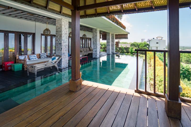 The Ocean Views Luxury Villas & Apartment by ZUZU - Oda