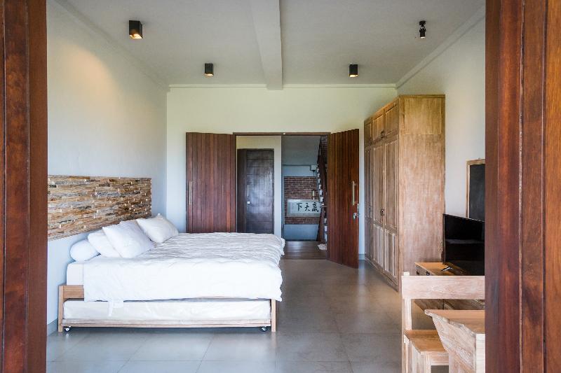 The Ocean Views Luxury Villas & Apartment by ZUZU - Oda