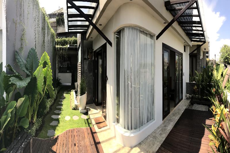 The Ocean Views Luxury Villas & Apartment by ZUZU - Oda