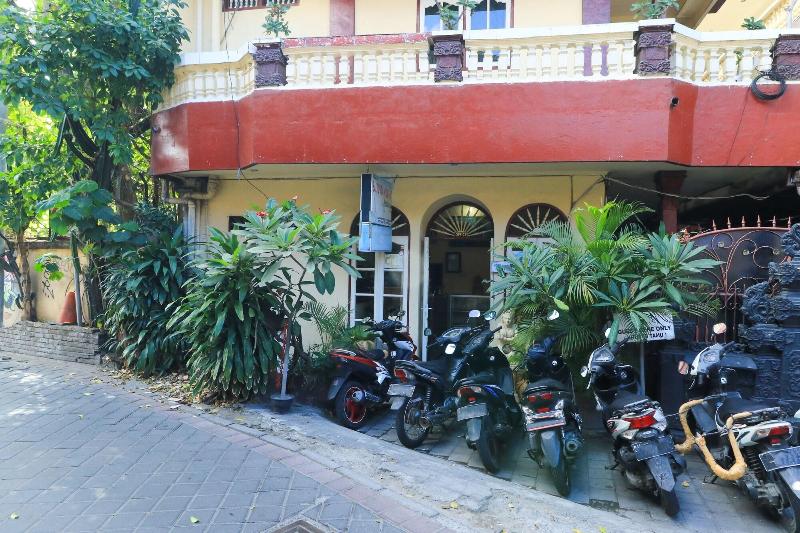 Bali Duta Wisata Beach Inn by ZUZU - Teras