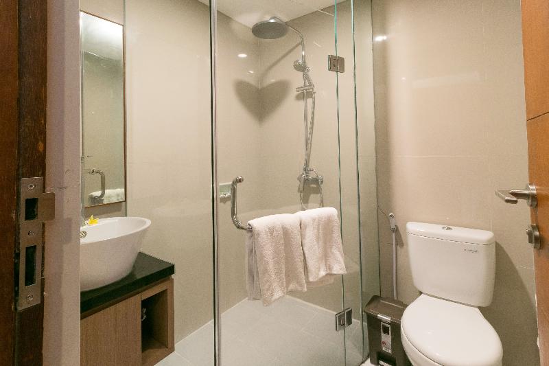 Hotel Sinar Bali Legian by ZUZU - Oda