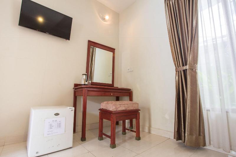 Hotel Sinar Bali Legian by ZUZU - Oda