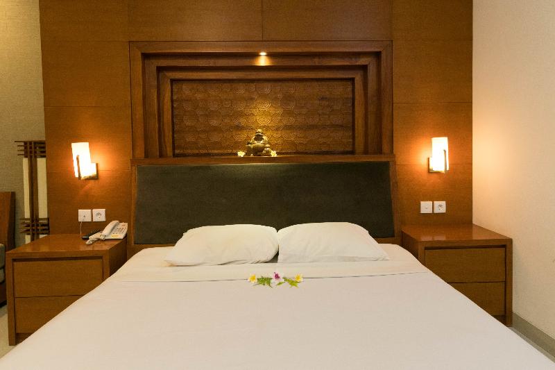 Hotel Sinar Bali Legian by ZUZU - Oda