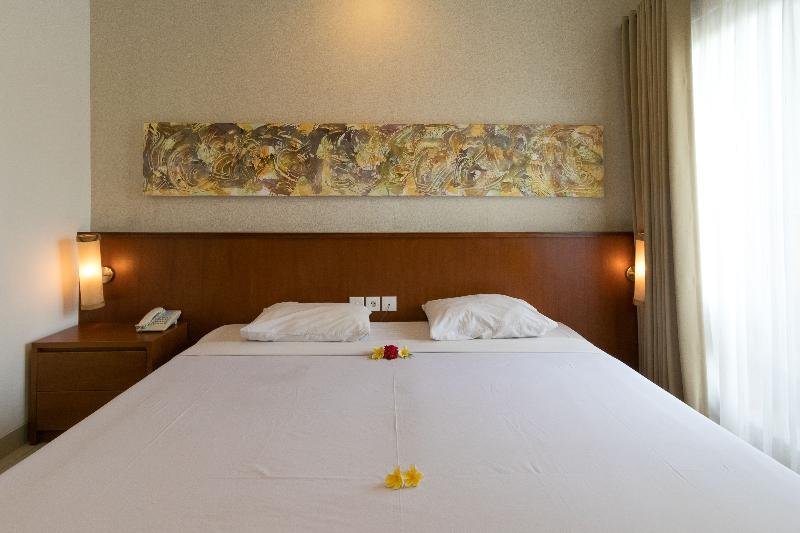 Hotel Sinar Bali Legian by ZUZU - Oda