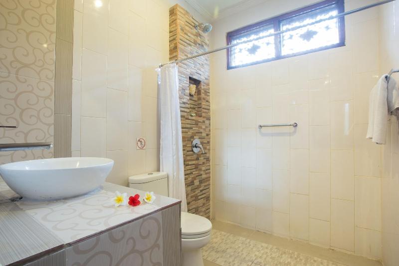 Hotel Sinar Bali Legian by ZUZU - Oda