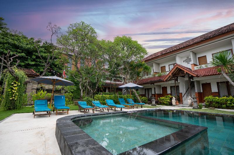 Hotel Sinar Bali Legian by ZUZU - Havuz
