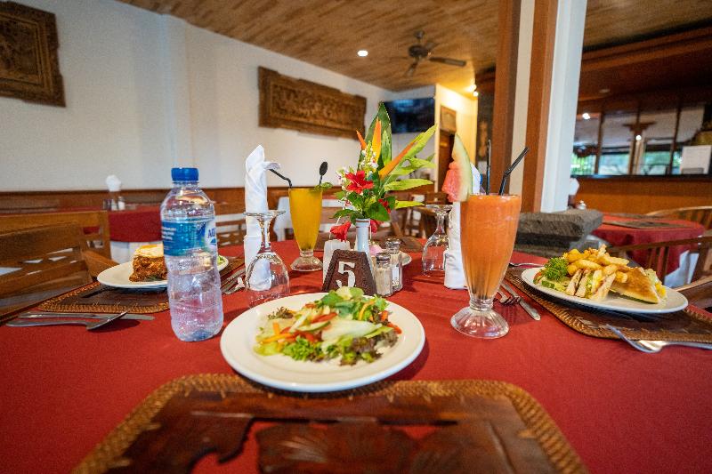 Hotel Sinar Bali Legian by ZUZU - Restoran