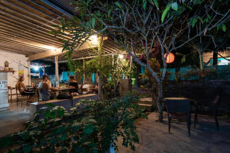 Kawans Inn Lembongan by ZUZU - Restoran