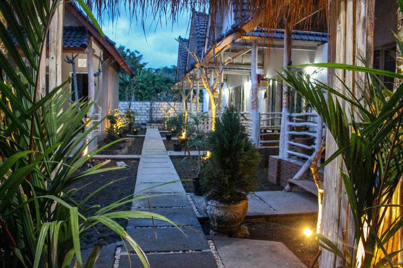 Angels Bungalow by ZUZU - Genel